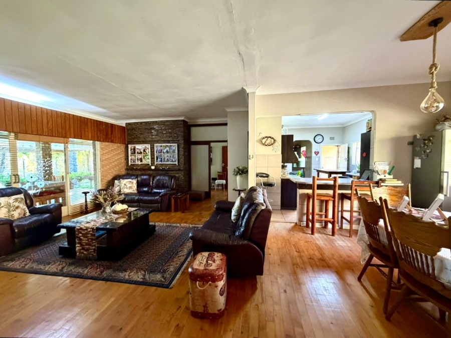 3 Bedroom Property for Sale in Oudtshoorn North Western Cape
